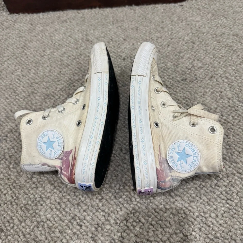 Disney Frozen 2 White Elsa Converse HiTop Chuck Taylor 367353F Size 1 Youth - Picture 6 of 9